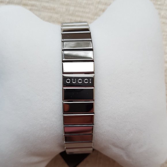GUCCI Diamantissima Quartz White Dial Ladies Watch YA141502 - Picture 3 of 10